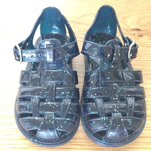 gap jelly shoes